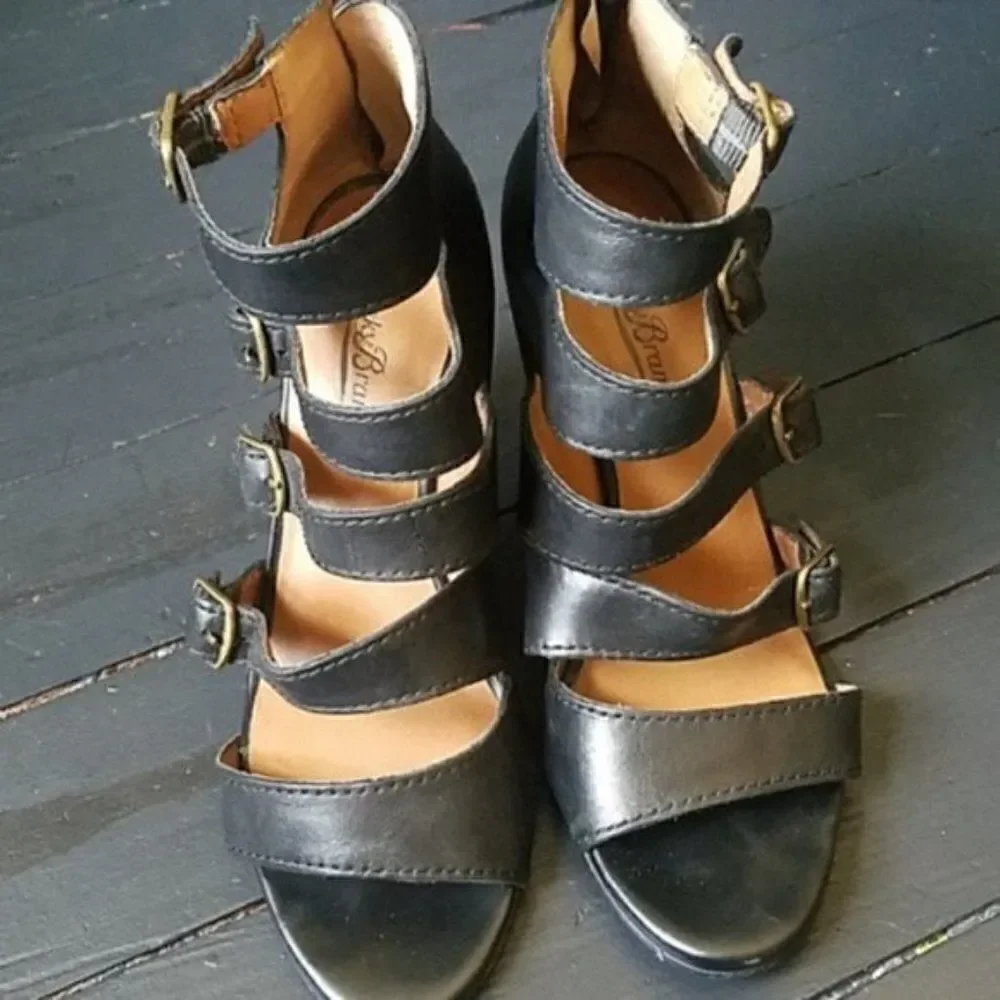 Lucky Brand Leather Gladiator Sandals